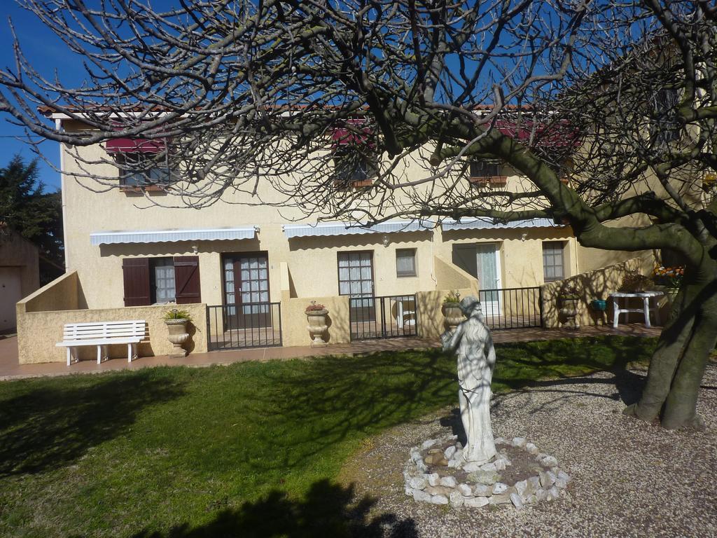 Longo Mai Hotel Arles Exterior photo